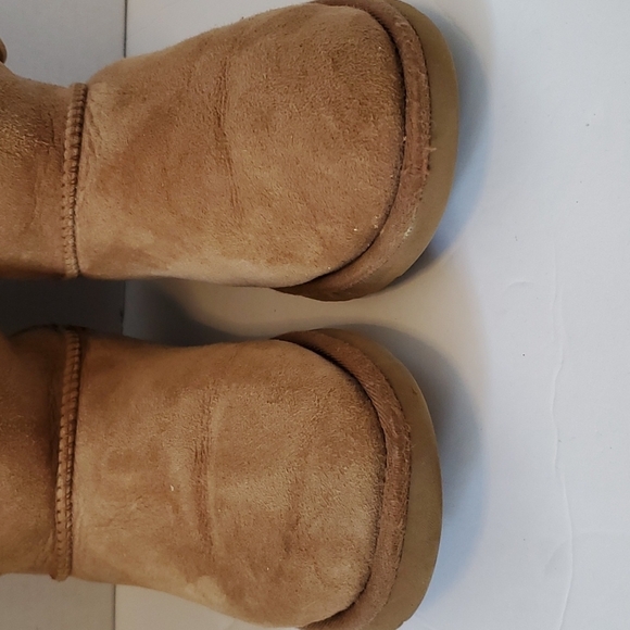 Ugg Bailey Button Triplet Boots - Picture 2 of 12
